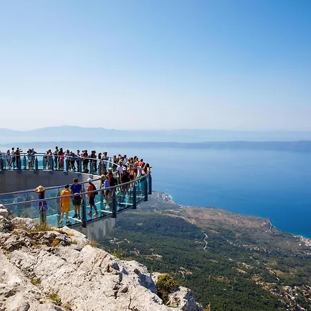 Modern Katarina With Balcony And Sea View Apartment Makarska